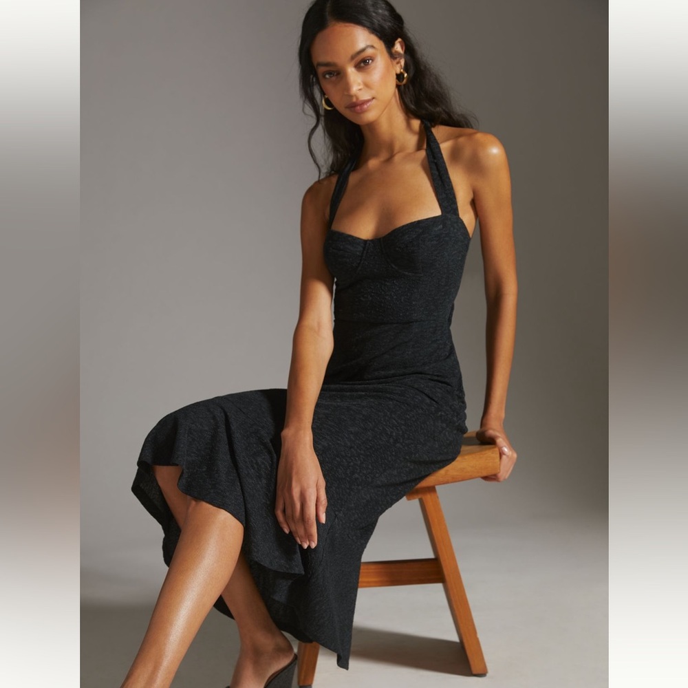 •Never worn black midi dress, slight animal print, halter, outlined bustier, M•